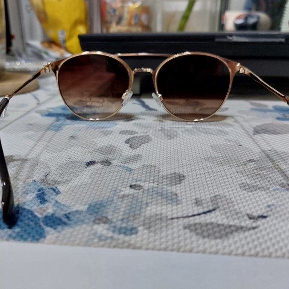 Jessica Simpson J5564 Retro Women's Round Metal Sunglasses with 100% Uv Protecti - Picture 7 of 8